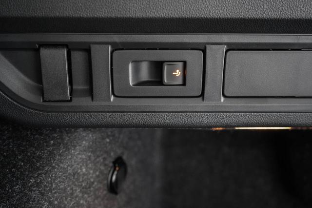 Skoda Octavia Combi Kombi 2,0 TDI DSG Selection - LAGER 
