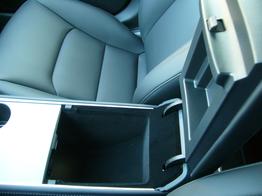 Tesla Model 3 Long Range AWD Allrad Dualmotor (366 KW/498 PS) Wärmepumpe, Standheizung und Kühlung, Navi, 360° Kamera, PDC vone u. hinten, 18 Zoll Aluräder 