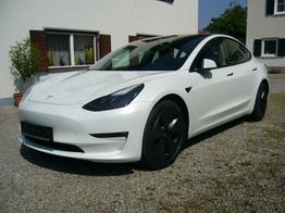 Tesla Model 3 Long Range AWD Allrad Dualmotor (366 KW/498 PS) Wärmepumpe, Standheizung und Kühlung, Navi, 360° Kamera, PDC vone u. hinten, 18 Zoll Aluräder 