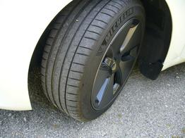 Tesla Model 3 Long Range AWD Allrad Dualmotor (366 KW/498 PS) Wärmepumpe, Standheizung und Kühlung, Navi, 360° Kamera, PDC vone u. hinten, 18 Zoll Aluräder 