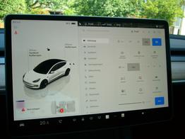 Tesla Model 3 Long Range AWD Allrad Dualmotor (366 KW/498 PS) Wärmepumpe, Standheizung und Kühlung, Navi, 360° Kamera, PDC vone u. hinten, 18 Zoll Aluräder 
