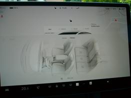 Tesla Model 3 Long Range AWD Allrad Dualmotor (366 KW/498 PS) Wärmepumpe, Standheizung und Kühlung, Navi, 360° Kamera, PDC vone u. hinten, 18 Zoll Aluräder 