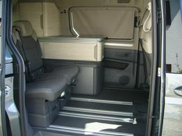 Volkswagen T7 California Ocean VW 2.0 TDI 110KW DSG - Navi Pro, Markise, Park Paket, R&uuml;ckfahrkamera, Lederlenkrad und Frontscheibe beheizbar, Standheizung, AHK el. anklappbar 