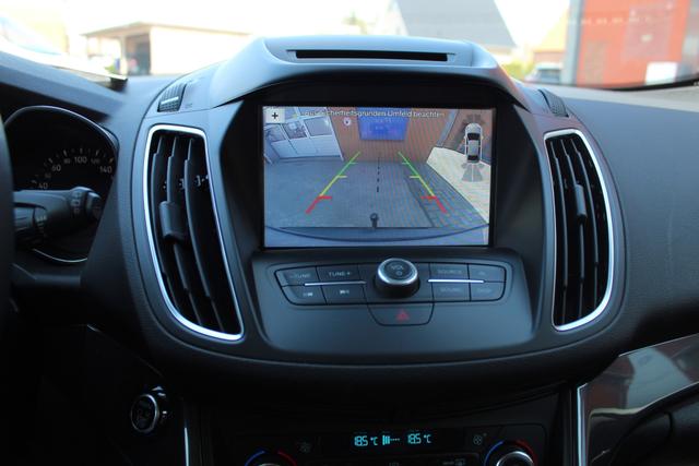 Ford C-MAX 1.5 EcoBoost Titanium / Kamera Navi/ Sitzheizung 