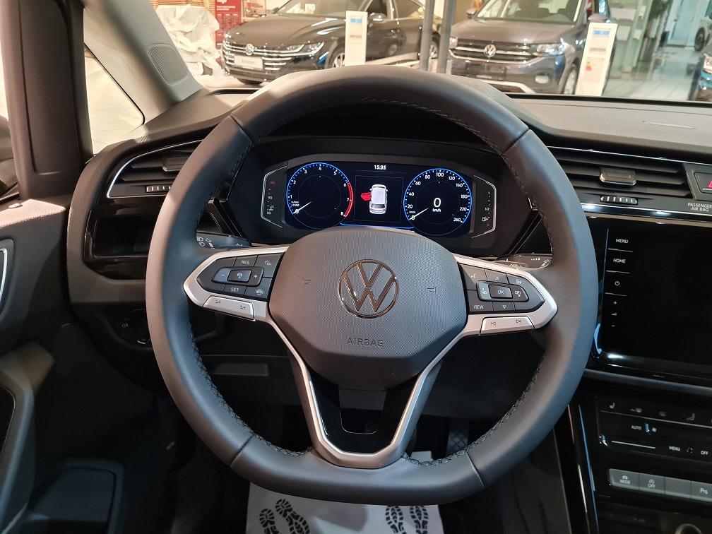 Volkswagen Touran Highline 2,0 TDI 110 kW 7-Gang-Doppelkupplungsgetriebe  (Reimport DK) - günstig online kaufen