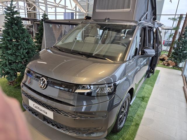 Beispielbilder, ggf. teilweise mit Sonderausstattung