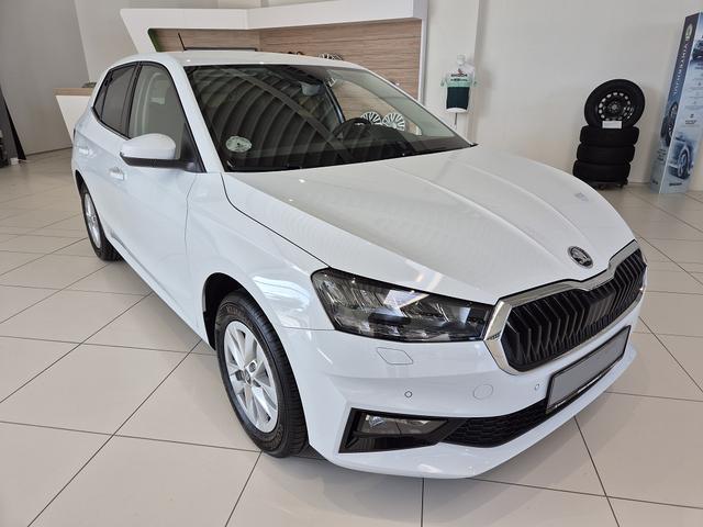 Skoda Fabia Selection 1,0 TSI 85 kW 7-Gang-Doppelkupplungsgetriebe (Reimport DK) Preisvorteil 8.035,-€ = 26,2% fabrikneu, kurzfristig lieferbar inkl. LED-Scheinwerfer, Rückfahrkamera, abgedunkelte Scheiben, Travel-Assist, Alufelgen uvm. 