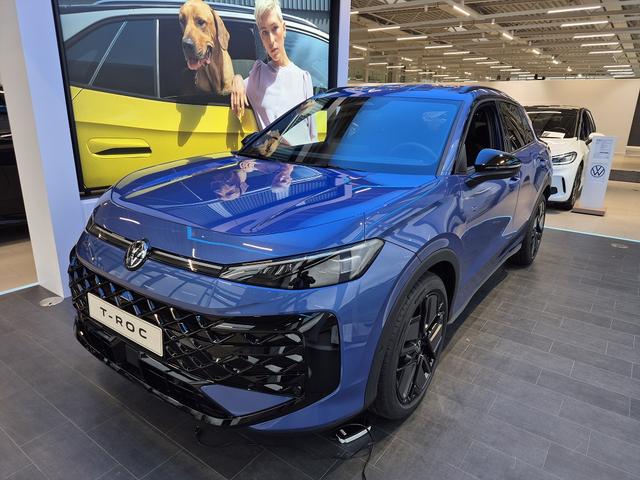 Volkswagen T-Roc NEU - R-Line 1,5 eTSI 110 kW 7-Gang-Doppelkupplungsgetriebe (Reimport DK)