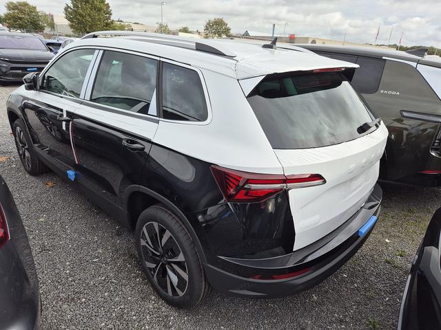 Skoda Karoq Selection 1,5 TSI 110 kW 7-Gang-Doppelkupplungsgetriebe (Reimport DK) Preisvorteil 12.080,-&euro; =24,9% inkl. Matrix-LED, Navi, Kamera, el.-Heckklappe, Travel Assist uvm. 