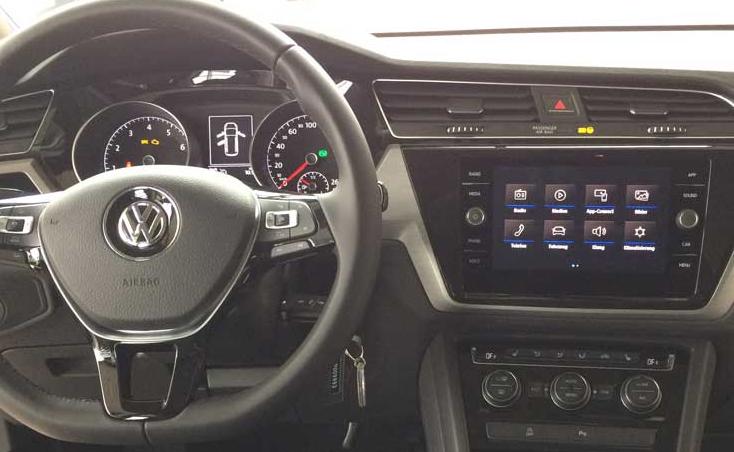 Volkswagen Touran Comfortline 2,0 TDI 90 kW SCR BMT (Reimport DK) - günstig  online kaufen