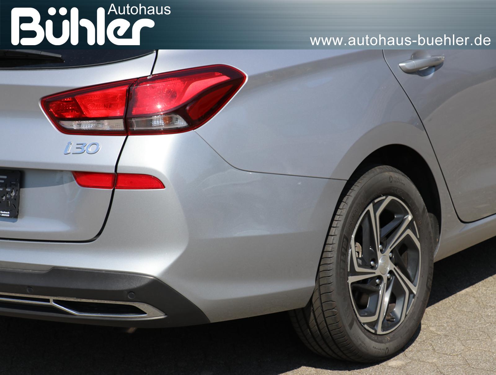 Hyundai i30 Kombi 1.5 T-GDI Trend - Shimmering Silver Mineraleffekt