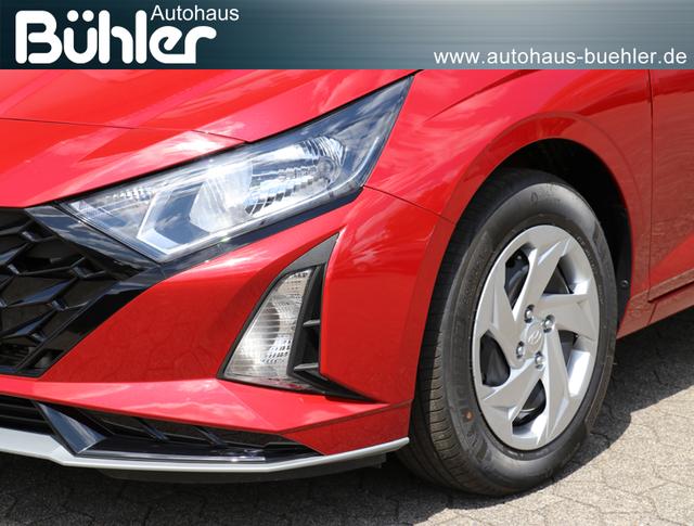 Hyundai i20 1.2 Trend - Dragon Red Metallic