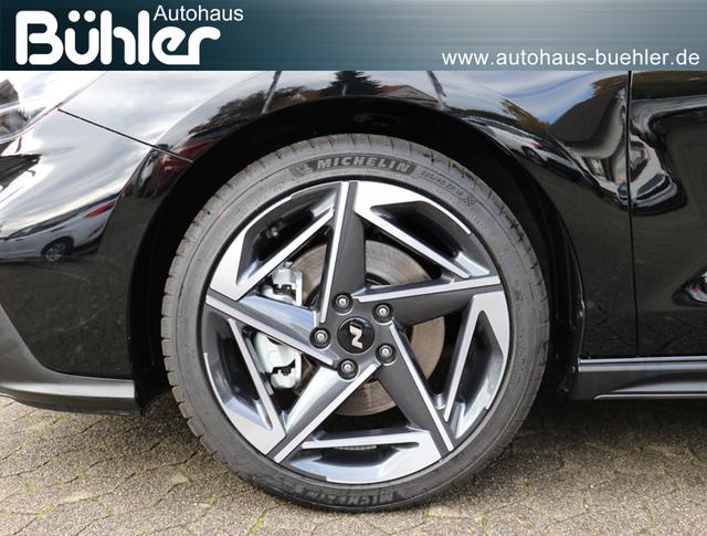 Hyundai i30 N Line - Abyss Black Mineraleffekt