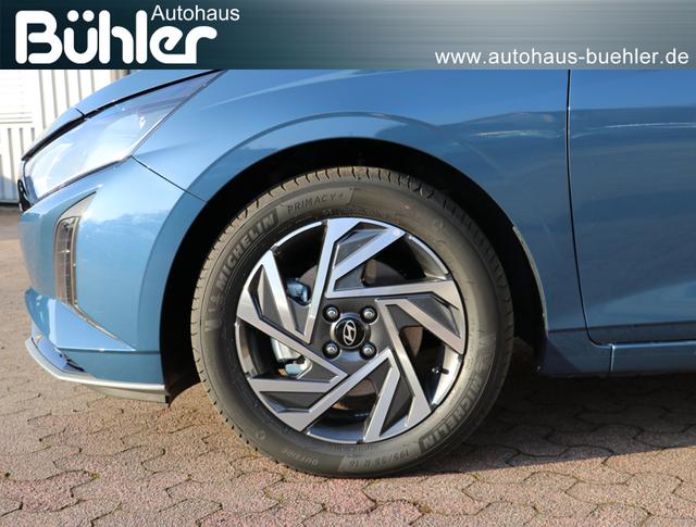 Hyundai i20 1.0 T-GDI Trend Plus - Vibrant Blue Metallic