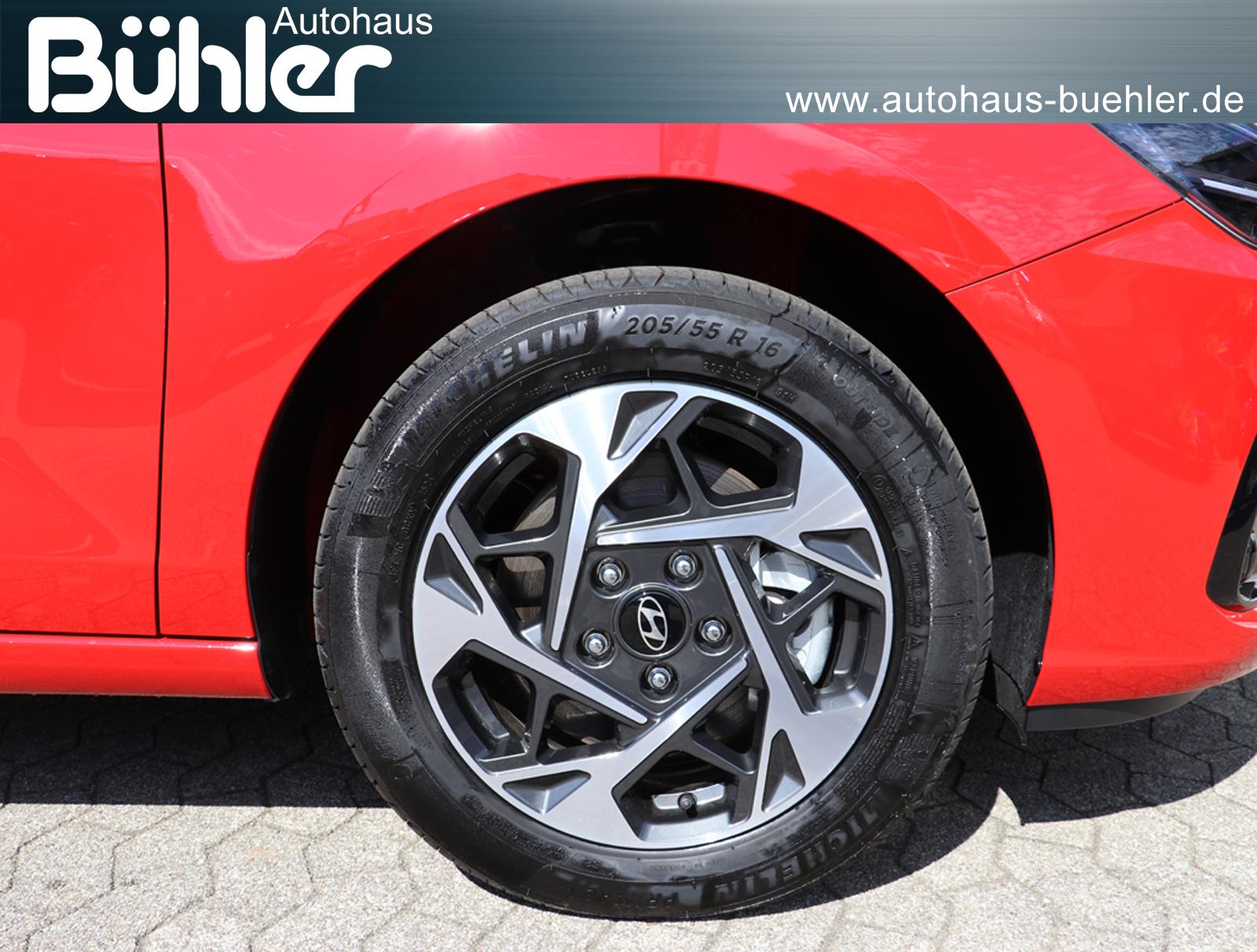 Hyundai i30 Kombi 1.5 Trend Plus - Engine Red