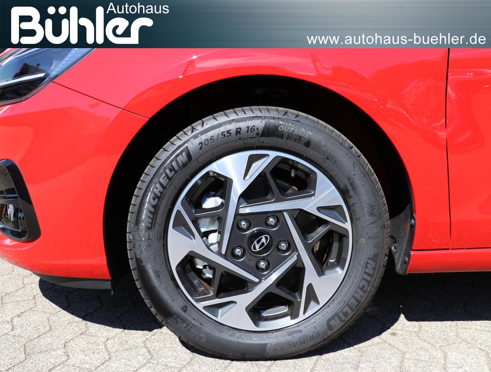 Hyundai i30 Kombi 1.5 Trend Plus - Engine Red