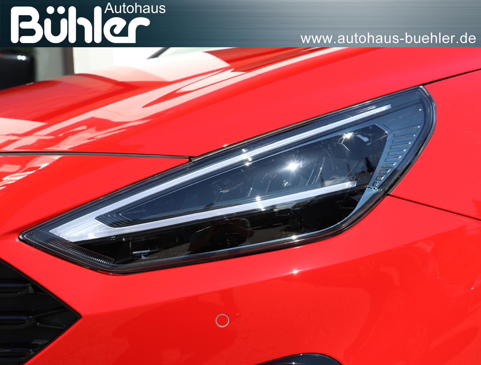 Hyundai i30 Kombi 1.5 Trend Plus - Engine Red