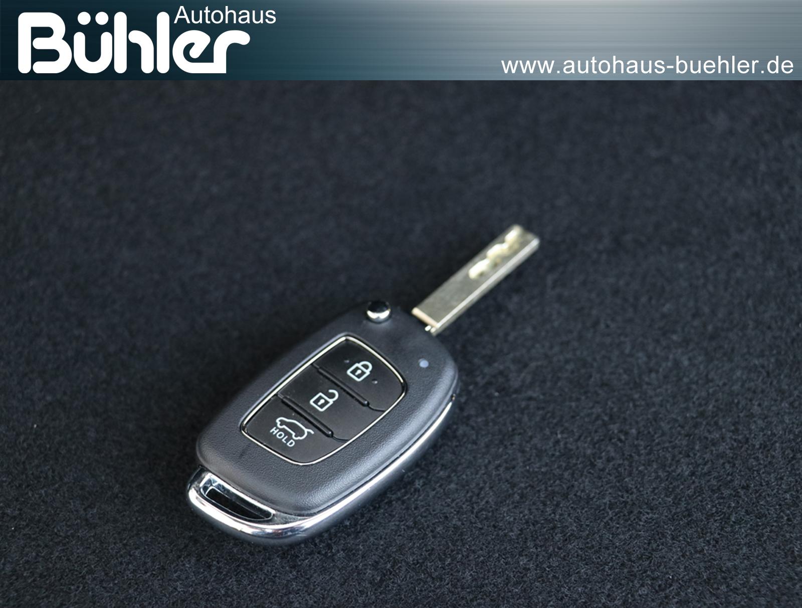 Hyundai i20 1.0 T-GDI DCT-Automatik Blackline - Atlas White