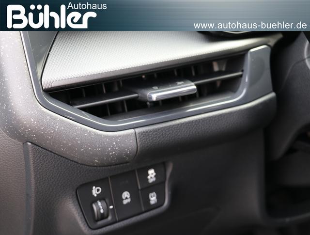 Kia Stonic 1.0 T-GDI DCT Vision Plus - Adventurous Green Metallic