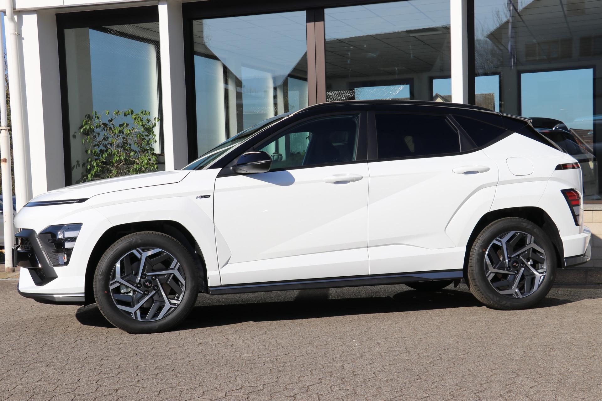 Hyundai Kona 1.6 T-GDI DCT Automatik N Line Atlas White, Schwarzes Dach