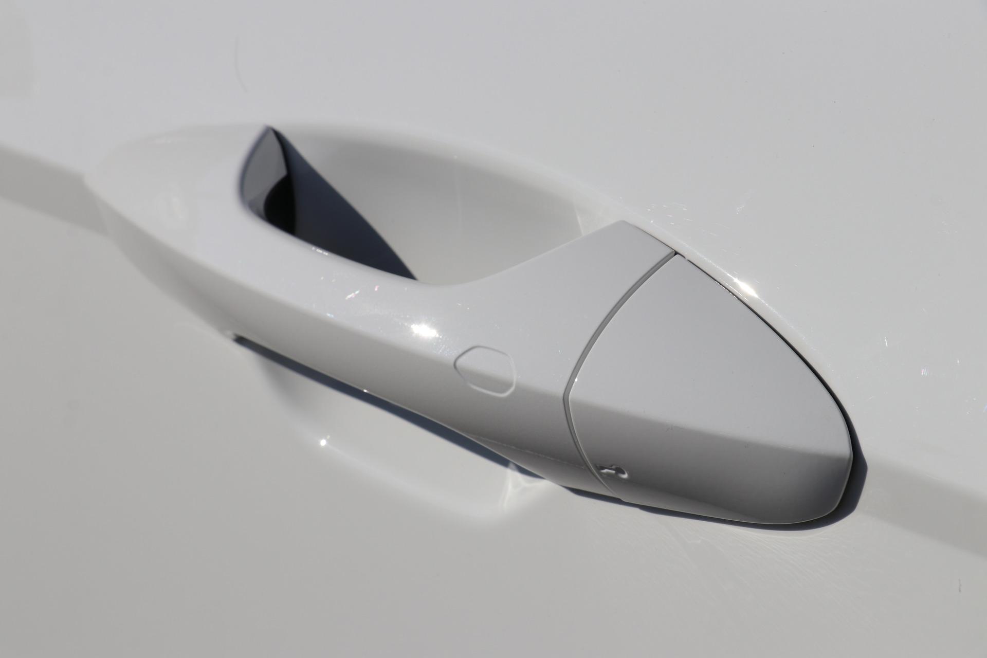 Hyundai Kona 1.6 T-GDI DCT Automatik N Line Atlas White, Schwarzes Dach