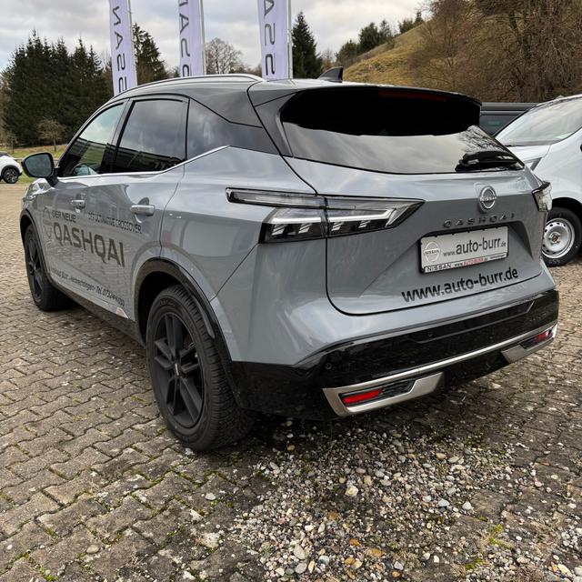 Nissan Qashqai Tekna+ 1.3 DIG-T MHEV Massagesitze 
