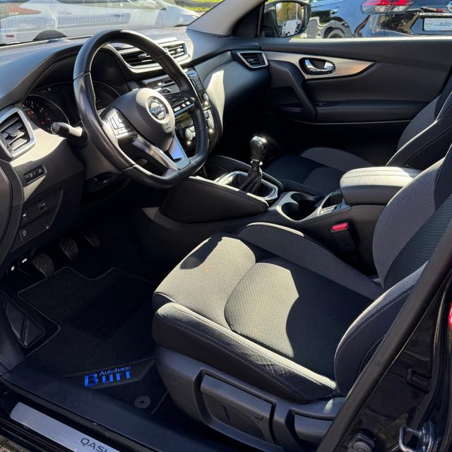 Nissan Qashqai 1.3 DIG-T 117 kW N-Connecta AHK 