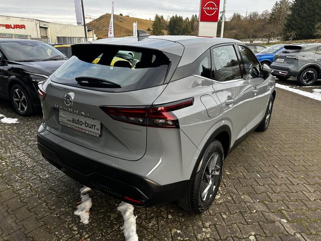 Nissan Qashqai 1.3 DIG-T Acenta 4x2 117 kW AHK 