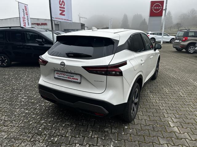 Nissan Qashqai 1.3 DIG-T 117 kW N-Connecta AHK 