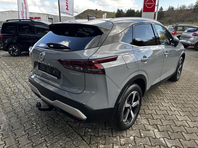 Nissan Qashqai 1.3 DIG-T Premier Limited Edition AHK 