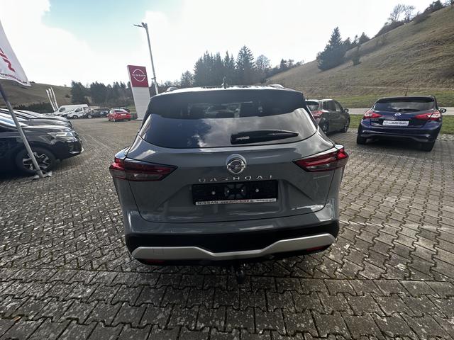 Nissan Qashqai 1.3 DIG-T Premier Limited Edition AHK 