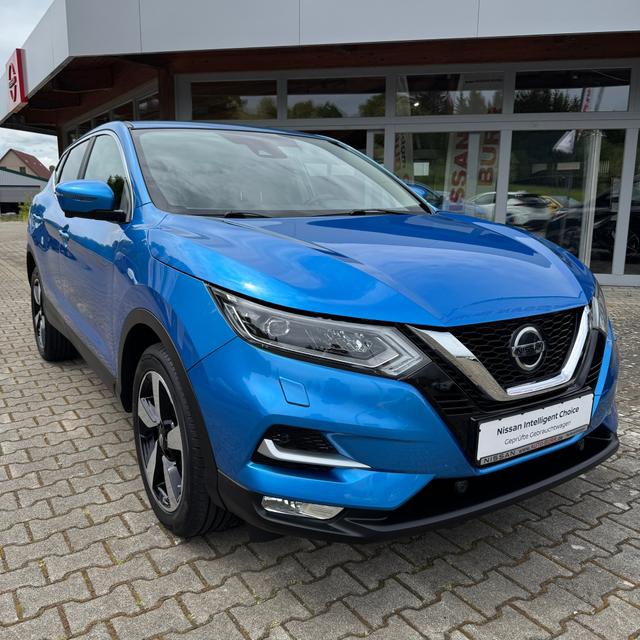 Nissan Qashqai 1.3 DIG-T 117 kW N-Connecta Navi Sitzheizung AHK 