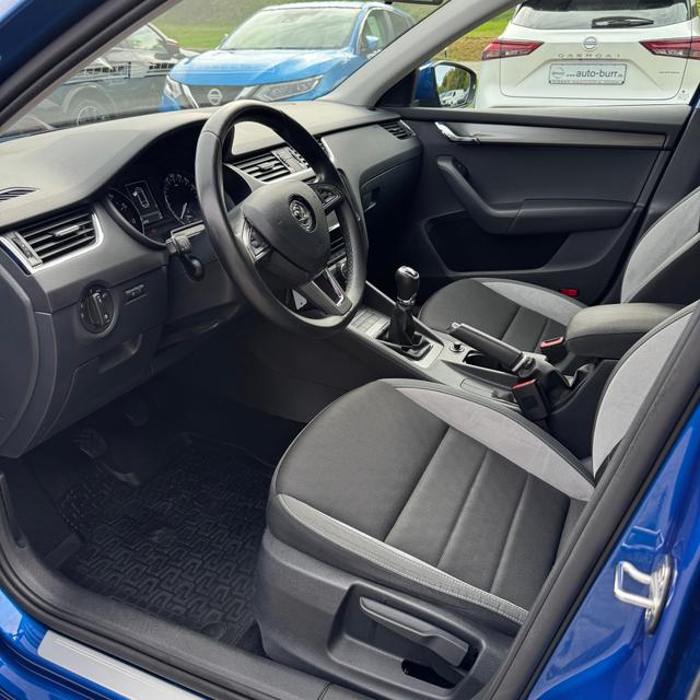 Skoda Octavia Combi 1.4 TSI Ambition/SHZ/AHK/Parksensoren/Klimaaut. 