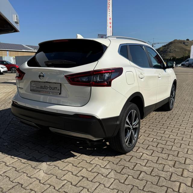 Nissan Qashqai 1.3 DIG-T N-Connecta/AHK/SHZ/360Grad/Pano 