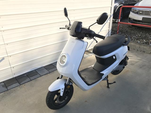 NIU MQi - MQi+ Sport Neu - sofort bis 45km/h