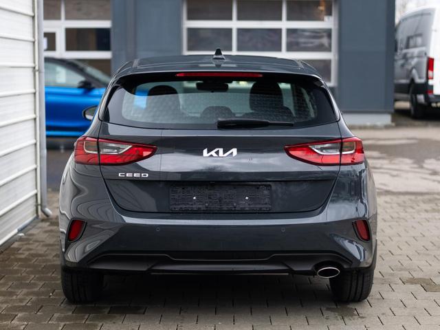 Kia Ceed cee'd / 1.5 T-GDi 7DCT *Kamera*SHZ 