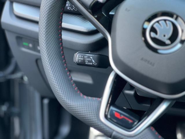 Skoda Octavia Combi RS 2.0 TSI *Matrix*ACC*Navi*Kamera 