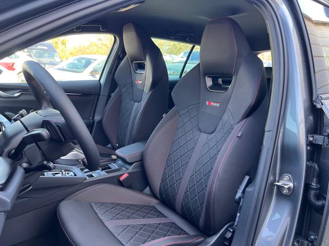 Skoda Octavia Combi RS 2.0 TSI *Matrix*ACC*Navi*Kamera 