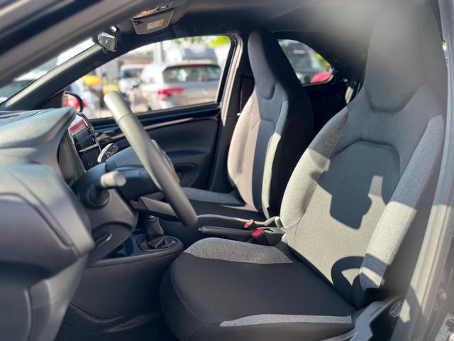 Aygo X Active 1.0L Android Auto*SHZ*Kamera*LED*KlimaAT* 