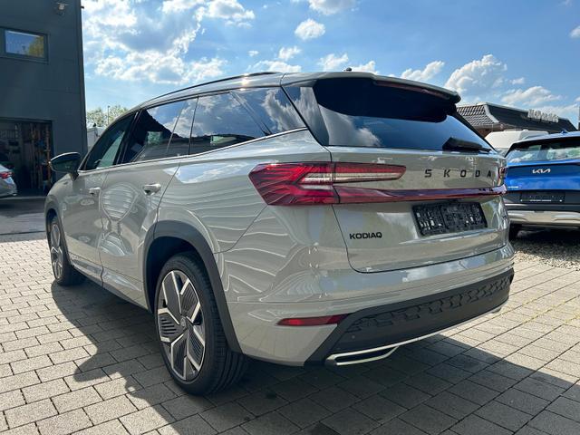 Kodiaq Sportline 2.0 TDI DSG 4x4 *AHK*Navi*Matrix*ACC 