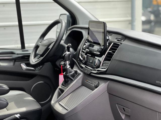 Ford Tourneo Custom Titanium 2.0 TDCi L1 