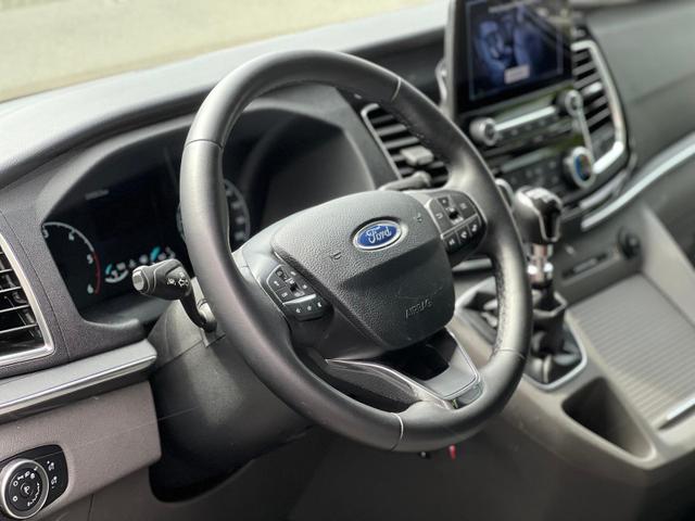 Ford Tourneo Custom Titanium 2.0 TDCi L1 