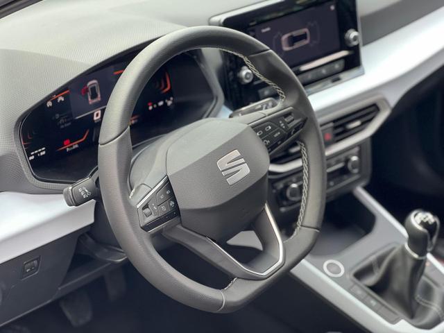 Seat Arona 40th Anniversary 1.0 TSI Android Auto*SHZ*Kamera*Klimaauto*Keyless* 