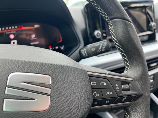 Seat Arona 40th Anniversary 1.0 TSI Android Auto*SHZ*Kamera*Klimaauto*Keyless* 