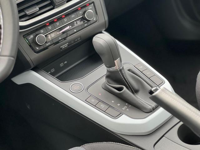 Seat Arona 40th Anniversary 1.0 TSI DSG AHK*Android Auto*SHZ*Kamera*Klimaauto*Keyless* 