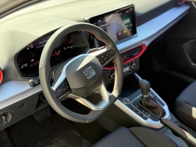 Seat Arona FR Edition 1.5 TSI DSG AHK*NAVI*SHZ*ACC*Kamera*Klimaauto*Keyless*17" 