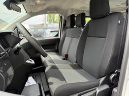 Citroën Jumpy Kombi L3 2.0 BlueHDi 180 AT8 9-Sitzer *LED*PDC*NSW* 