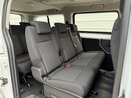 Citroën Jumpy Kombi L3 2.0 BlueHDi 180 AT8 9-Sitzer *LED*PDC*NSW* 