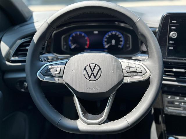 Volkswagen T-Roc Dark Line 1.5 TSI DSG *AHK*NAVI*Matrix* EasyOpen*SHZ* 