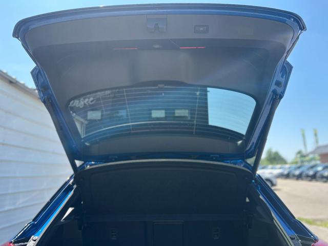 Volkswagen T-Roc Dark Line 1.5 TSI DSG *AHK*NAVI*Matrix* EasyOpen*SHZ* 